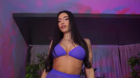 Gina online show from January 17, 7:39 pm