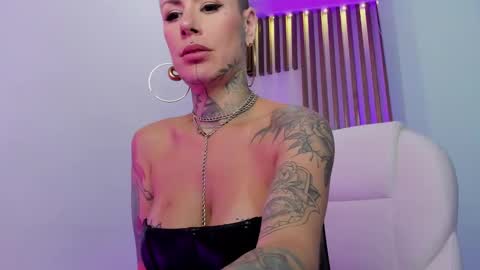 Ginebra online show from February 1, 5:16 pm