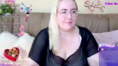 Snapshot of ginesia chatting on June 21, 12:41 pm ginesia online show from June 21, 12:41 pm