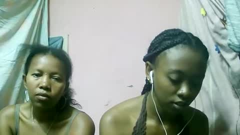 Snapshot of ginette9794 chatting on October 11, 4:05 pm Ginette9794 online show from October 11, 4:05 pm