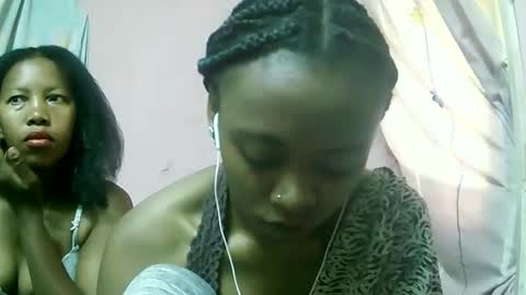 Snapshot of ginette9794 chatting on October 12, 4:11 am Ginette9794 online show from October 12, 4:11 am