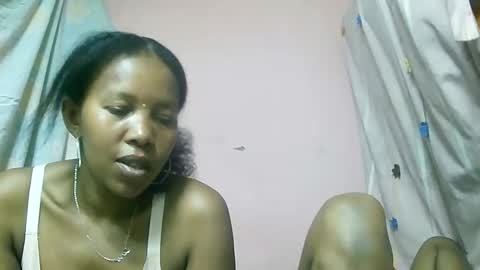 Snapshot of ginette9794 chatting on October 16, 6:31 pm Ginette9794 online show from October 16, 6:31 pm