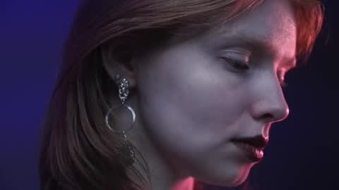        im expecting 350 thumbs up on my altar   online show from November 19, 10:10 pm