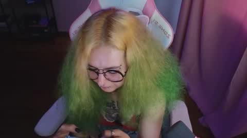 Snapshot of ginger_stay chatting on June 28, 8:53 am Ginger online show from June 28, 8:53 am