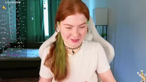 gingercute17 online show from March 26, 5:46 am
