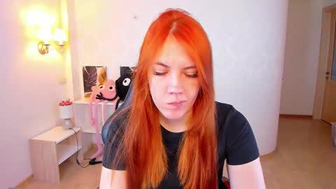 gingerr_pie online show from February 15, 4:53 am