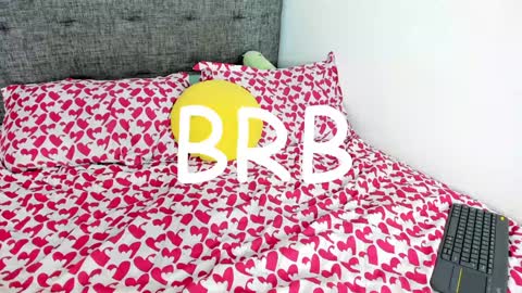 Snapshot of gingersophie_ chatting on December 10, 6:54 am Sophie online show from December 10, 6:54 am