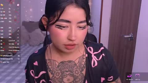 ginmeowuwu online show from August 3, 6:55 pm
