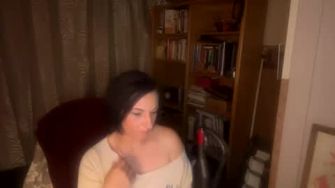 Snapshot of ginny_rose chatting on March 9, 10:41 am Ginny Rose online show from March 9, 10:41 am