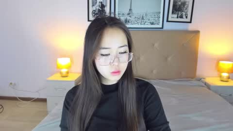 Snapshot of ginnycherry chatting on December 28, 11:19 am Ginny online show from December 28, 11:19 am