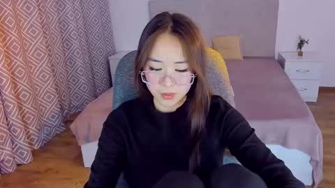 Snapshot of ginnycherry chatting on December 29, 2:31 pm Ginny online show from December 29, 2:31 pm