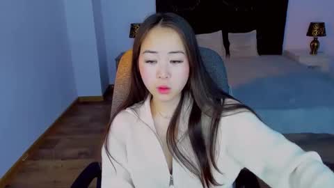 Snapshot of ginnycherry chatting on January 18, 8:52 am Ginny online show from January 18, 8:52 am