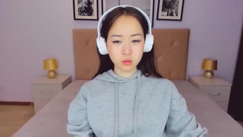 Snapshot of ginnycherry chatting on January 28, 10:34 am Ginny online show from January 28, 10:34 am