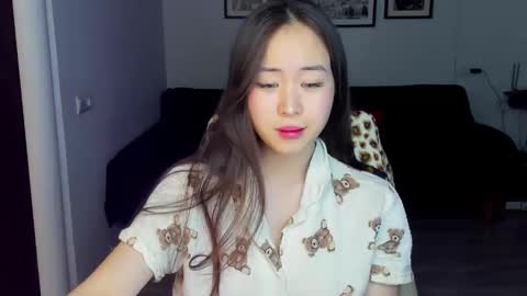 Snapshot of ginnycherry chatting on February 21, 6:26 pm Ginny online show from February 21, 6:26 pm