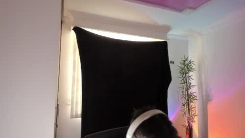 Snapshot of gio_russo chatting on May 24, 5:51 pm GioRusso online show from May 24, 5:51 pm