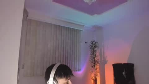 Snapshot of gio_russo chatting on July 17, 4:41 am GioRusso online show from July 17, 4:41 am