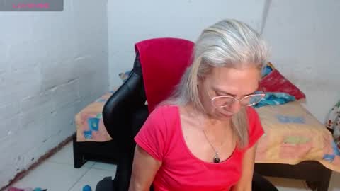 Mary online show from December 26, 2:16 pm