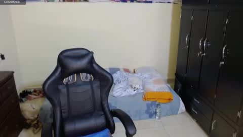 Mary online show from February 13, 2:23 am