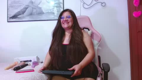 Snapshot of giorgina_montiere chatting on July 10, 12:04 am giorgina_montiere online show from July 10, 12:04 am