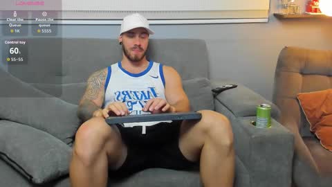 Snapshot of giorgio_leone2 chatting on January 15, 11:41 pm Giorgio leone online show from January 15, 11:41 pm