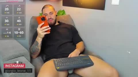 Snapshot of giorgio_leone2 chatting on February 28, 3:18 am Giorgio leone online show from February 28, 3:18 am