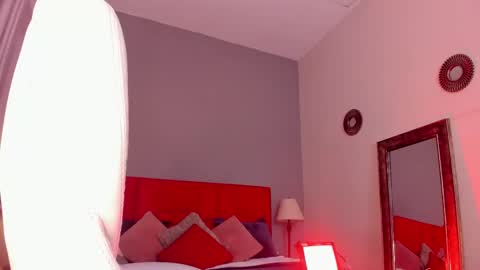 Giovanna  online show from February 9, 5:33 am