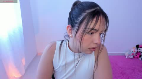 Snapshot of girl_alana chatting on December 3, 2:26 pm Alana online show from December 3, 2:26 pm