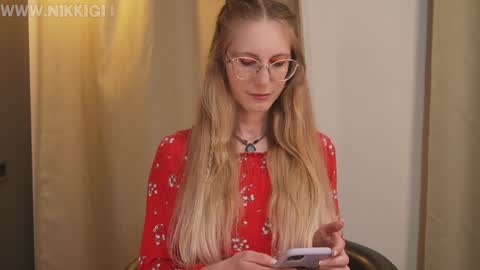 Nikki online show from September 10, 7:14 pm