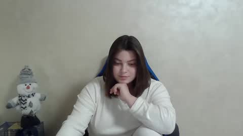 Snapshot of girl_leya chatting on January 17, 11:07 pm girl_leya online show from January 17, 11:07 pm