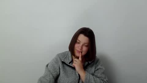 Snapshot of girl_leya chatting on November 28, 9:06 pm girl_leya online show from November 28, 9:06 pm