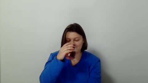 Snapshot of girl_leya chatting on November 29, 9:07 pm girl_leya online show from November 29, 9:07 pm