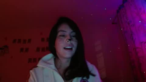 Snapshot of girl_marvel1 chatting on November 2, 4:37 am Alejandra online show from November 2, 4:37 am