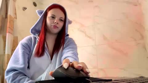 girl_shy07 online show from April 16, 4:19 pm