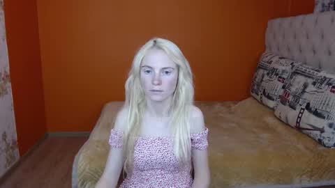 Snapshot of girl_summer97 chatting on November 9, 1:20 pm Katia online show from November 9, 1:20 pm