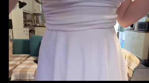 Girlfriend online show from February 10, 9:13 am