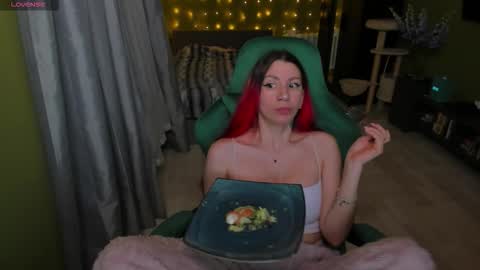 Meowww online show from March 15, 5:08 pm