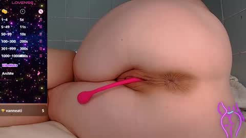 Snapshot of girlmalinkaa chatting on January 15, 7:59 am Anna online show from January 15, 7:59 am