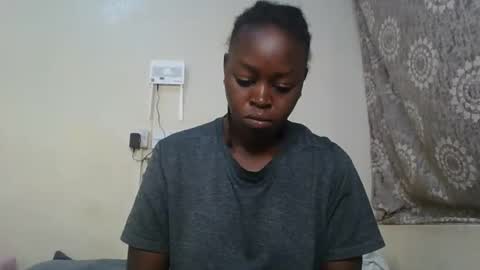Snapshot of girlnextdoor60 chatting on June 3, 2:33 pm Sexy online show from June 3, 2:33 pm