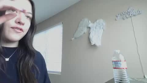 Snapshot of girlnextdoor702 chatting on February 19, 5:31 pm Jasmine online show from February 19, 5:31 pm