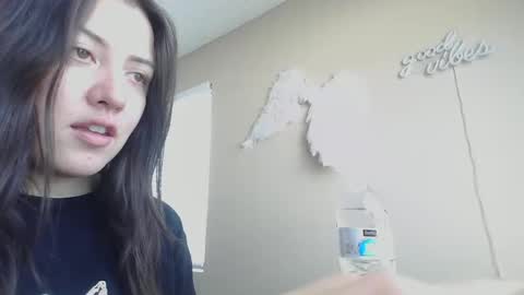 Jasmine online show from March 22, 9:29 pm