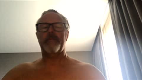 girlsandbikes online show from May 16, 3:58 am