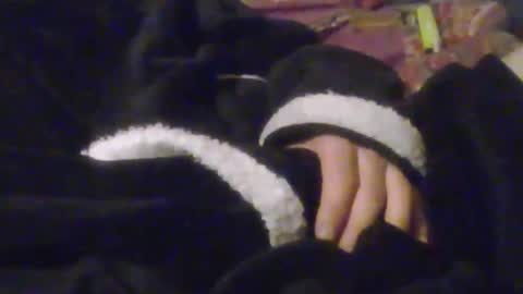 Snapshot of girlscallme666 chatting on October 16, 7:04 pm lovegirlscallme online show from October 16, 7:04 pm