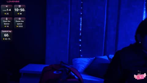     online show from November 28, 10:07 am