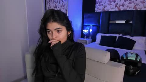     online show from February 13, 10:55 am