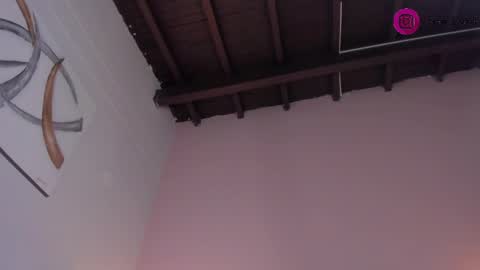 Snapshot of giselle_joness1 chatting on March 6, 12:52 pm Giselle online show from March 6, 12:52 pm