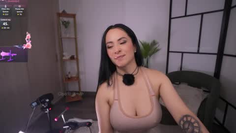 Giselle online show from April 3, 5:55 pm