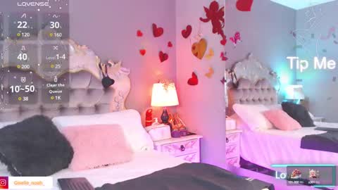 Snapshot of gisellenoah chatting on March 10, 11:10 am GiselleNoah online show from March 10, 11:10 am