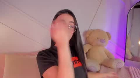 Snapshot of gisellepalmer_88 chatting on June 15, 6:10 pm GisellePalmer online show from June 15, 6:10 pm