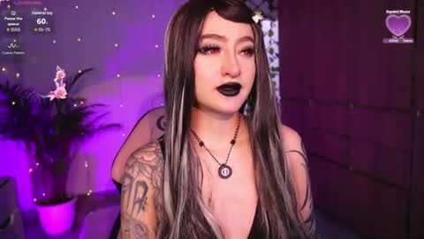 Snapshot of giselx_xx chatting on July 5, 4:47 pm GISEL online show from July 5, 4:47 pm