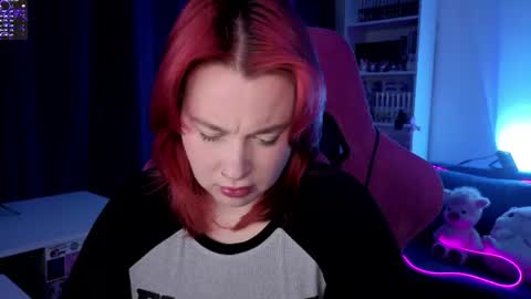 AlexaMillis online show from June 25, 9:52 pm